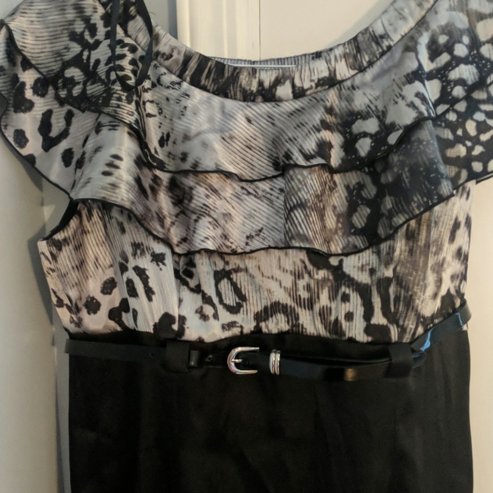 Dress - Picture 2 of 3